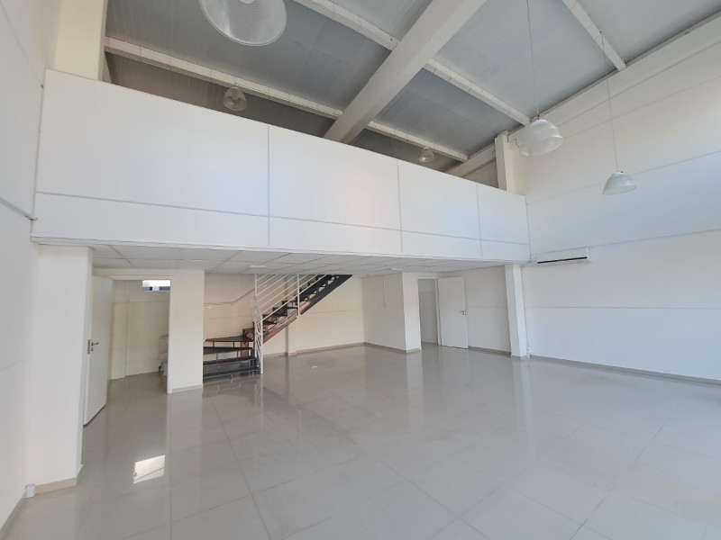 Comercial à venda Nova Brasília com 120m² e 0 quartos por R$ 690.000 - 1000420372.jpg