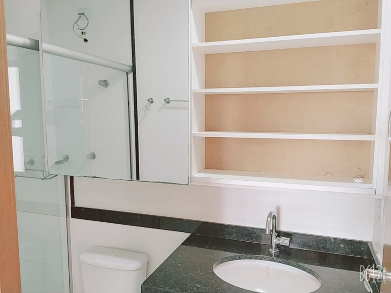 Apartamento à venda Santa Rosa com 77m² e 3 quartos por R$ 575.000 - banheiro.jpg