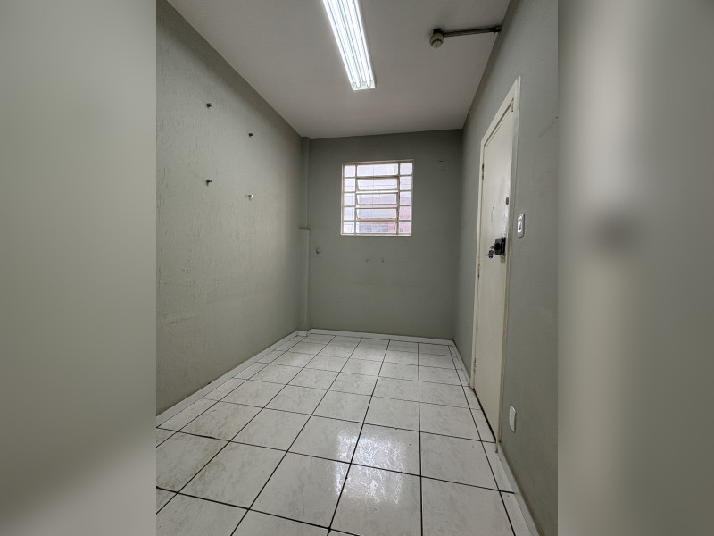 Comercial para alugar Bela Vista com 128m² e 0 quartos por R$ 3.000 - img-2204.JPG