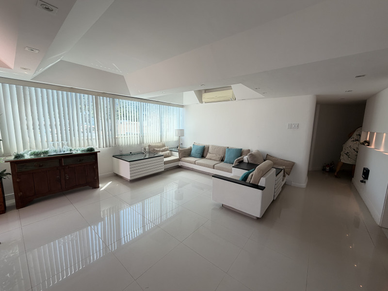 Apartamento à venda Copacabana com 1002m² e 3 quartos por R$ 1.240.000 - img-1266.jpeg