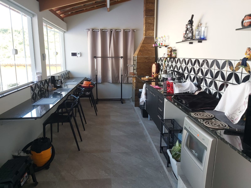 imóvel com 480m² - Centro - Serra Negra