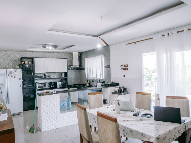 Casa à venda Chácara Pavoeiro com 549m² e 4 quartos por R$ 2.800.000 - casa-pav-superior-sala-jantar-integrada-2.jpg