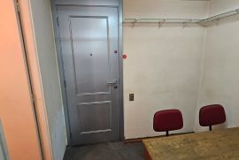 Comercial à venda Centro com 40m² - 1 dormitório -  vagas - R$ 75.000 - 1001069849.jpg