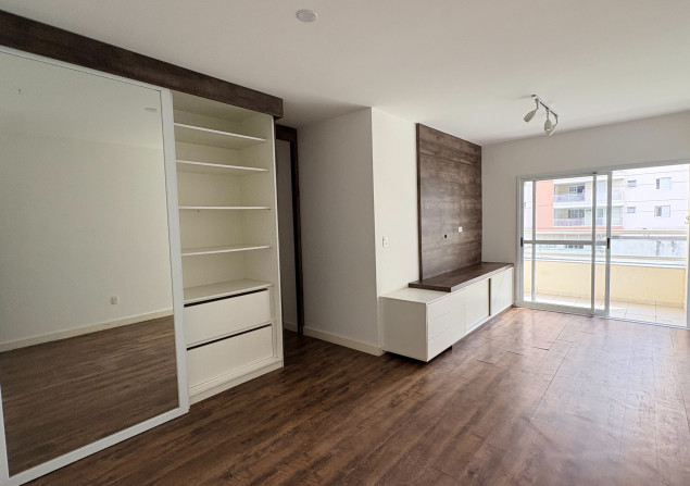 imóvel com 84m²