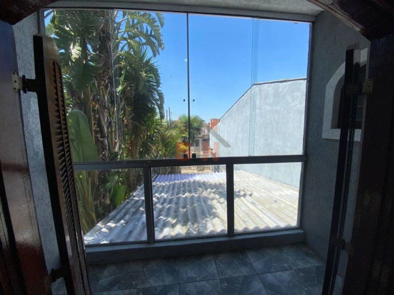 Casa à venda Vila Nova Bonsucesso com 200m² e 4 quartos por R$ 750.000 - sacada.jpg