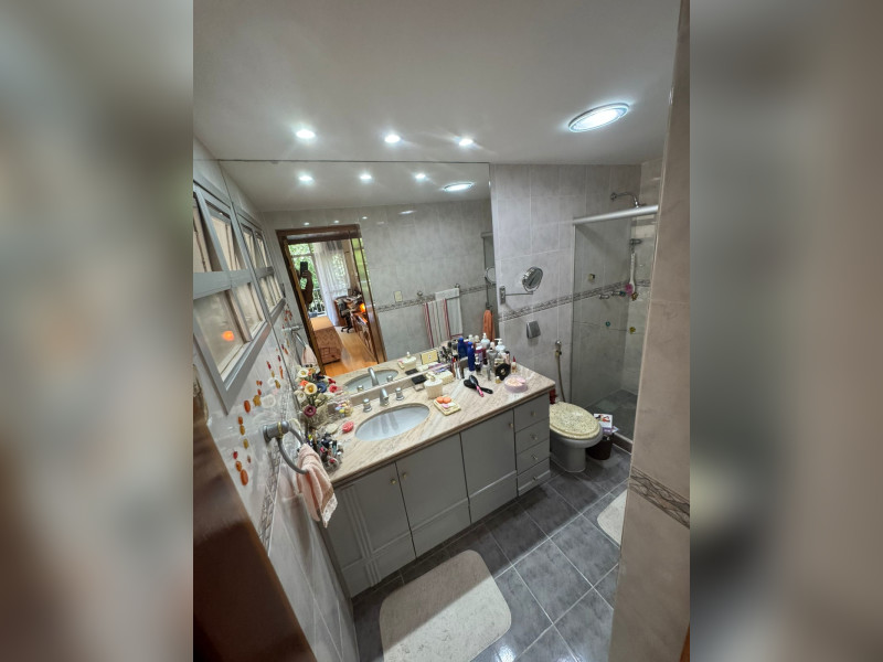 Apartamento à venda Copacabana com 100m² e 3 quartos por R$ 1.600.000 - suite-banheiro-1.jpeg