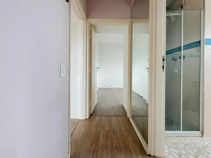 Apartamento à venda Vila Mariana com 100m² e 3 quartos por R$ 990.000 - 03b-corredor-quartos-02.jpg