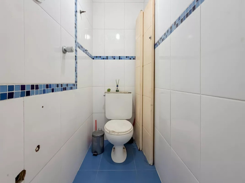 Apartamento à venda Vila Mariana com 100m² e 3 quartos por R$ 990.000 - 09a-banheiro-serv-01.jpg