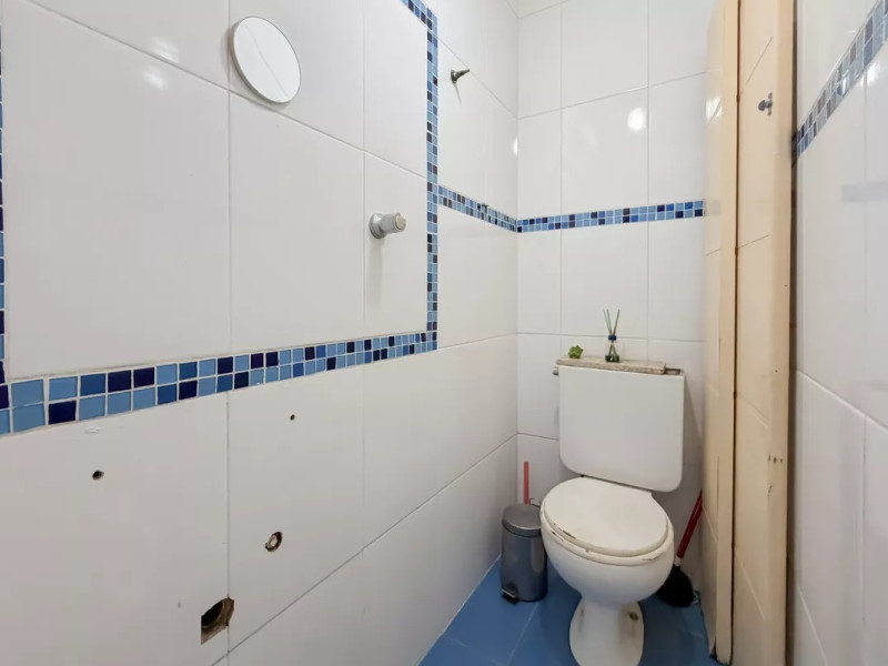 Apartamento à venda Vila Mariana com 100m² e 3 quartos por R$ 990.000 - 09b-banheiro-serv-02.jpg