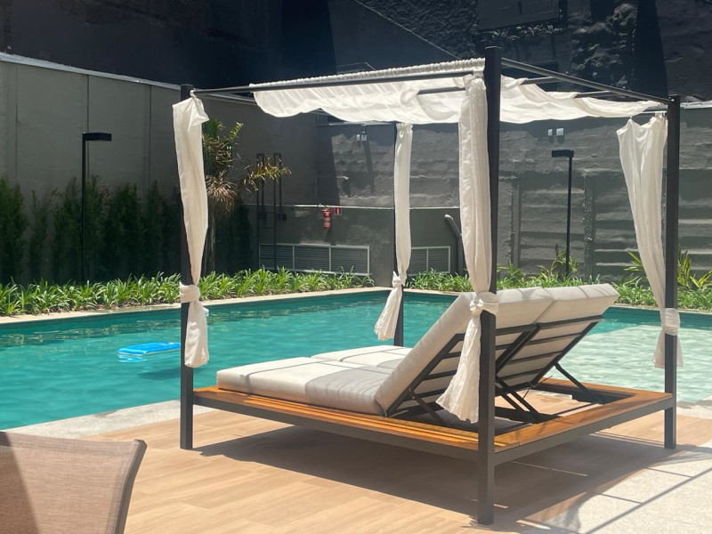 Apartamento à venda Barra Funda com 24m² e 1 quarto por R$ 295.000 - piscina-descanso.jpg