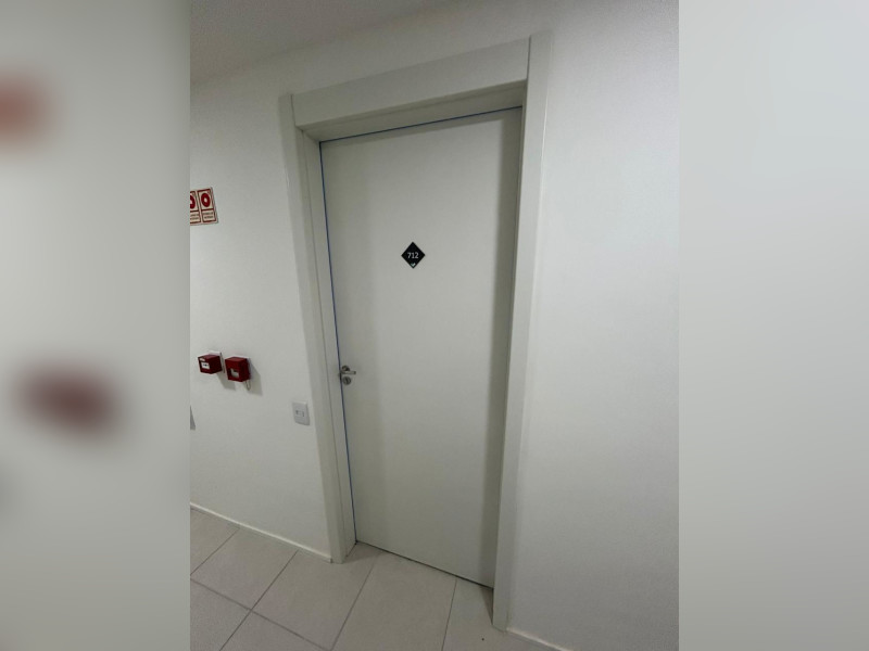 Apartamento à venda Barra Funda com 24m² e 1 quarto por R$ 295.000 - porta-entrada.jpeg