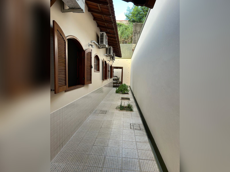 Casa à venda Fradinhos com 360m² e 4 quartos por R$ 4.000.000 - 25-2026-01-30-at-161541.jpeg