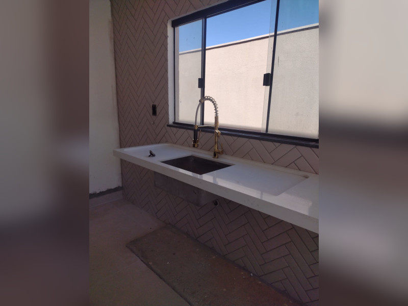 Casa à venda Anápolis City com 420m² e 3 quartos por R$ 800.000 - img-20251029-wa0002.jpg