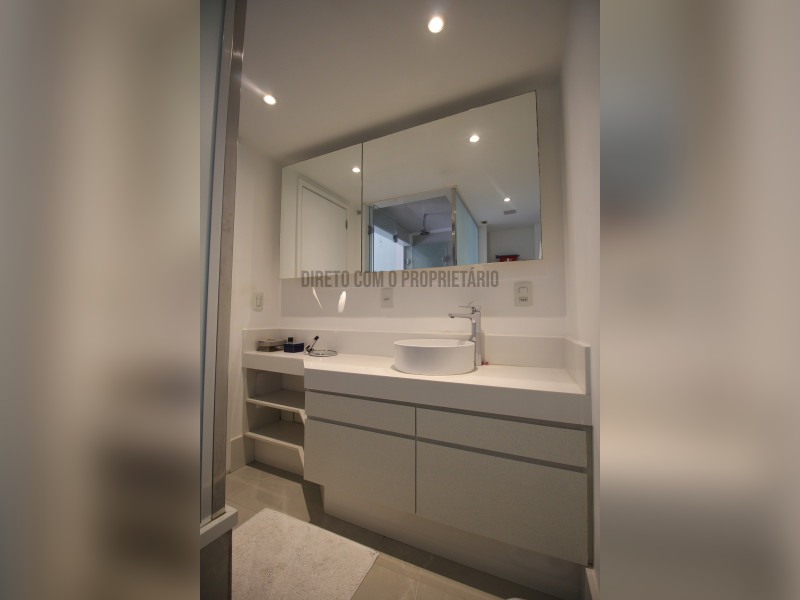 Apartamento à venda Laranjeiras com 130m² e 3 quartos por R$ 1.880.000 - boa-15-suite-frente-bho-01-img-4567.jpg