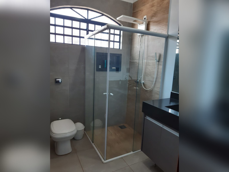 Casa à venda Parque Egisto Ragazzo com 294m² e 5 quartos por R$ 850.000 - da9d477c-3996-4126-a379-d99bb9e01765.jpeg