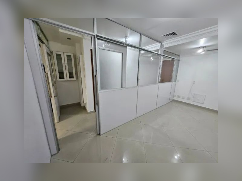 Comercial à venda Freguesia (Jacarepaguá) com 29m² e 1 quarto por R$ 130.000 - 4-espaco-reuniao-e-copa.jpg