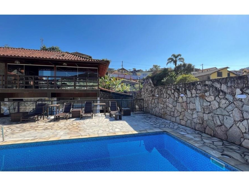 Casa à venda São Sebastião com 710m² e 7 quartos por R$ 1.750.000 - casa-indaia-academia-vista-da-piscina.jpg