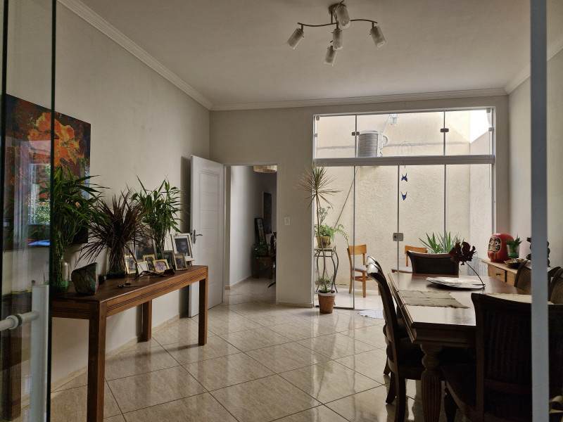 Casa à venda Centro com 250m² e 2 quartos por R$ 710.000 - 1000023470.jpg