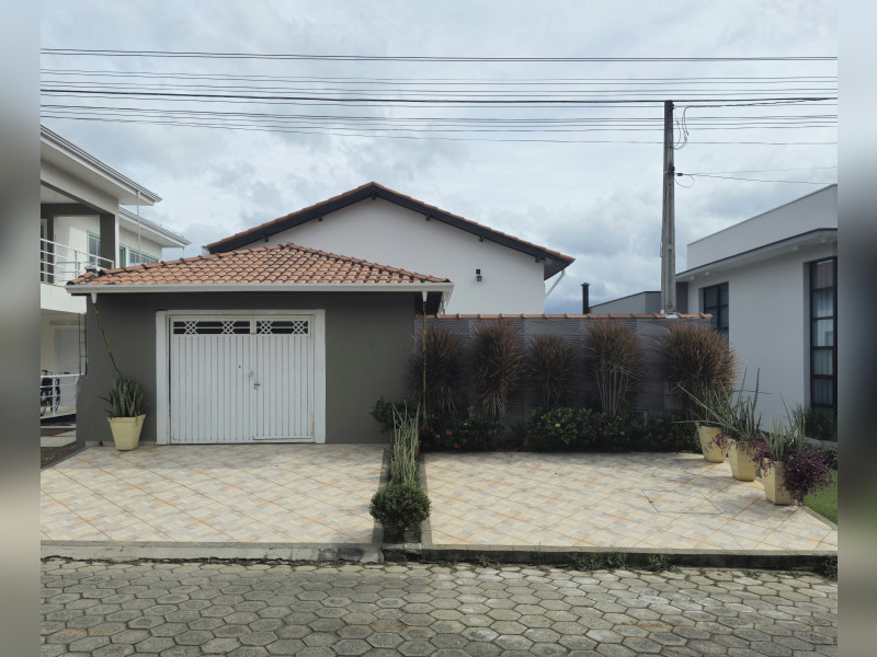 Casa à venda Centro com 250m² e 2 quartos por R$ 710.000 - 1000024917.jpg