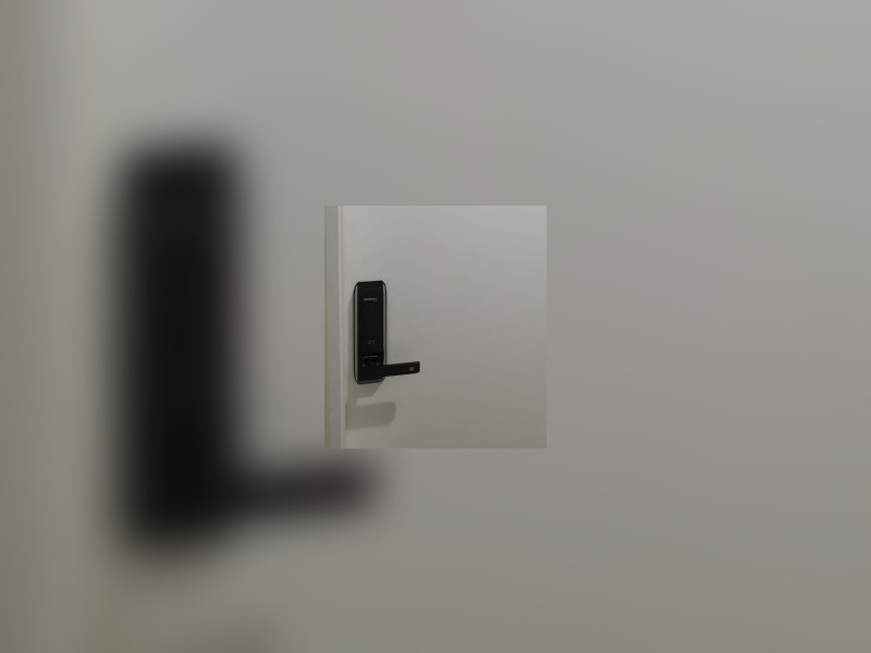 Apartamento para alugar Centro com 46m² e 1 quarto por R$ 4.850 - porta-com-fechadura-eletronica.jpg