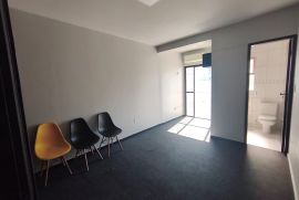 Comercial para alugar Setor Bueno com 534m² - 0 dormitórios -  vagas - R$ 2.000 - whatsapp-image-2025-12-30-at-155855.jpeg