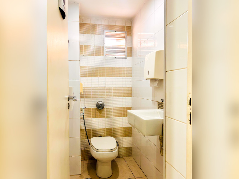 Comercial à venda Tijuca com 44m² e 0 quartos por R$ 198.000 - img-3017.jpg