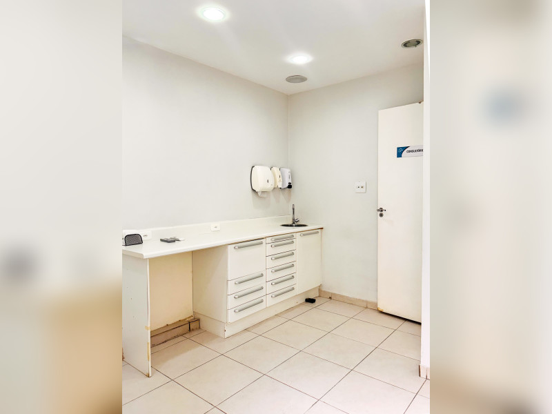 Comercial à venda Tijuca com 44m² e 0 quartos por R$ 198.000 - img-3024.jpg
