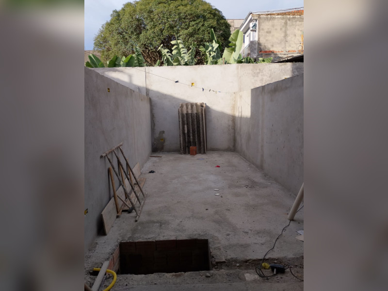 Casa à venda Jardim Hercilia com 138m² e 3 quartos por R$ 710.000 - quintal.jpeg