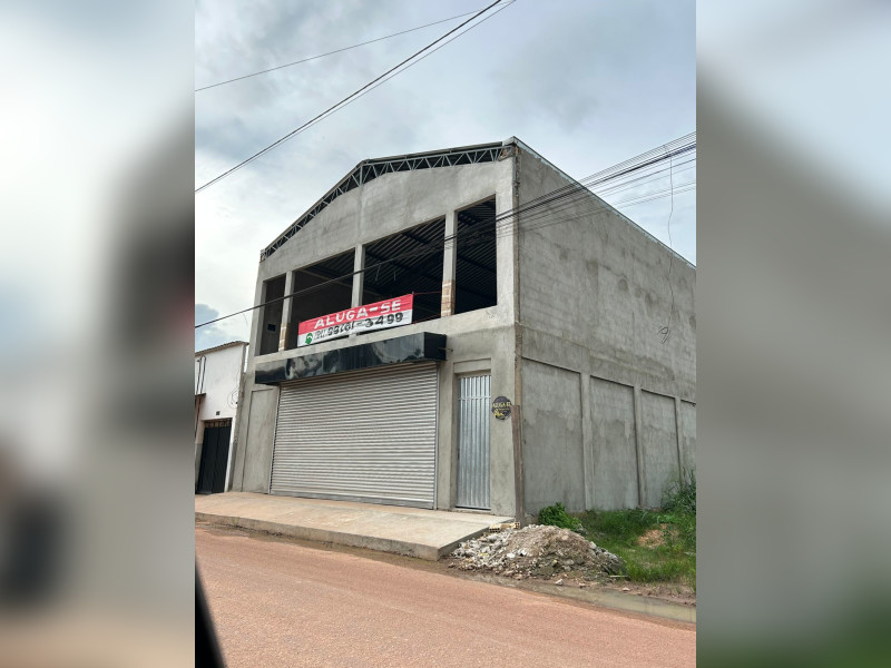 Comercial à venda CENTRO com 300m² e 3 quartos por R$ 800.000 - 1002814577.jpg