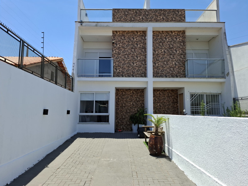 Casa à venda Brigadeira com 144m² e 2 quartos por R$ 489.000 - entrada.jpg