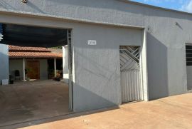 Casa à venda CENTRO com 900m² - 3 dormitórios -  vagas - R$ 600.000 - whatsapp-image-2026-01-30-at-184304.jpeg