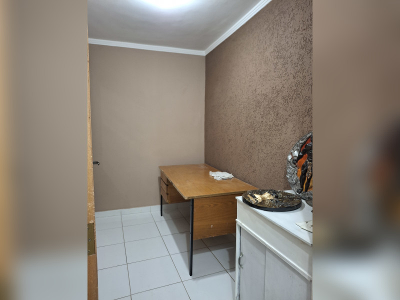 Casa à venda Vila Rosália com 140m² e 4 quartos por R$ 350.000 - 1000024635.jpg