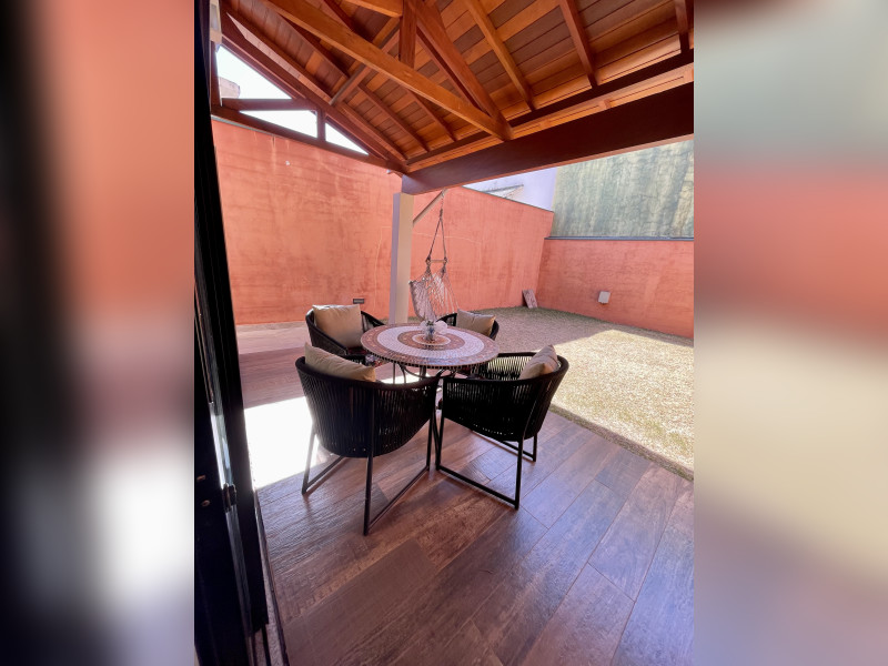 Casa à venda Centro com 225m² e 4 quartos por R$ 1.400.000 - img-0993.jpeg