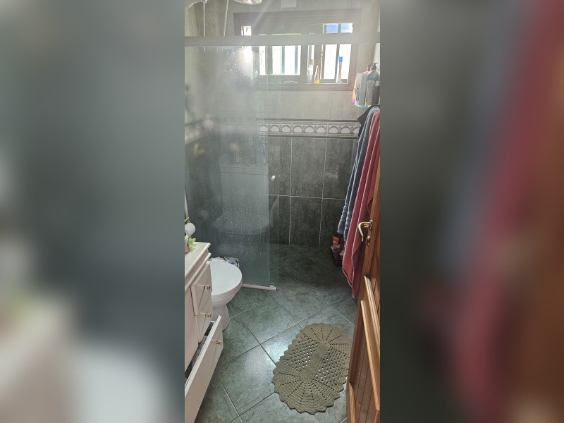 Casa à venda Jardim Pacaembu com 209m² e 3 quartos por R$ 990.000 - banheiro1.jpg