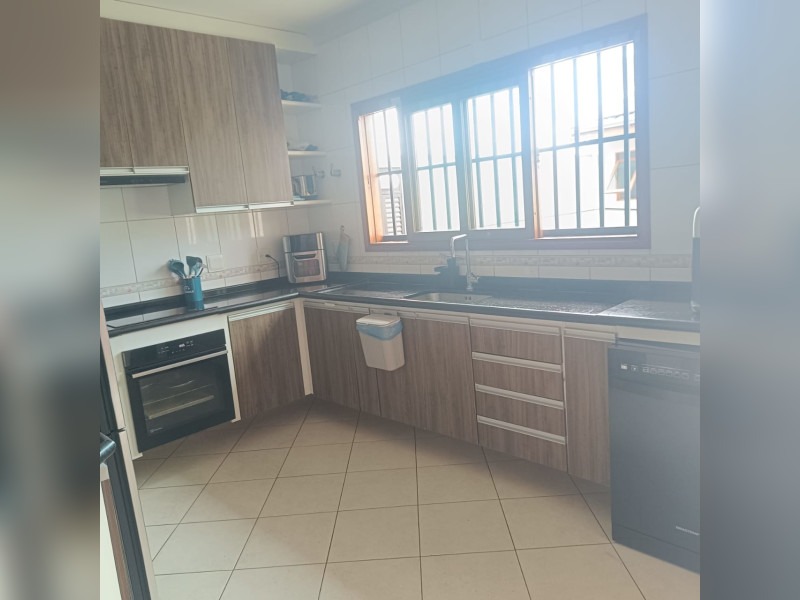 Casa à venda Jardim Pacaembu com 209m² e 3 quartos por R$ 990.000 - img-20260304-wa0058.jpg