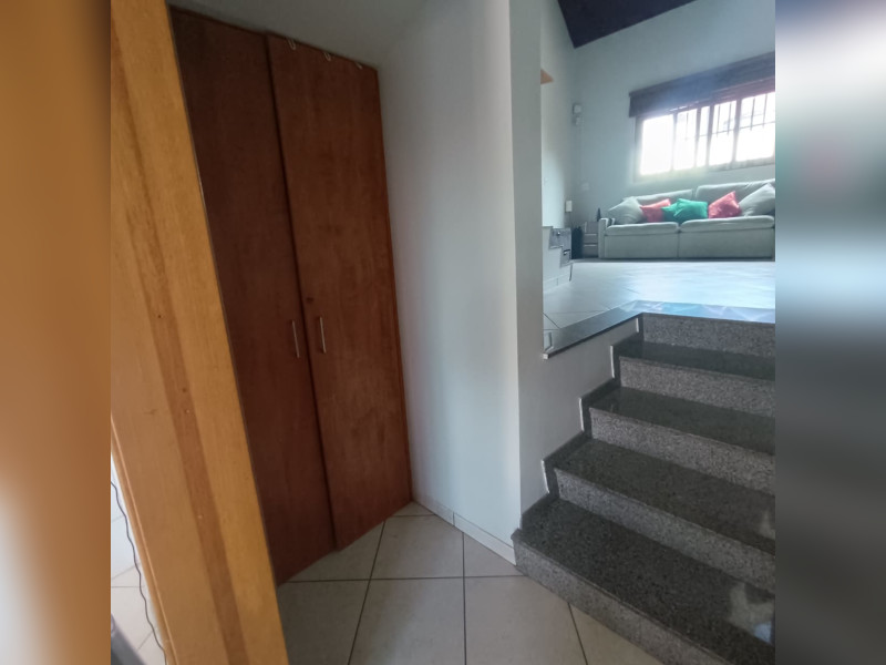 Casa à venda Jardim Pacaembu com 209m² e 3 quartos por R$ 990.000 - img-20260304-wa0075.jpg
