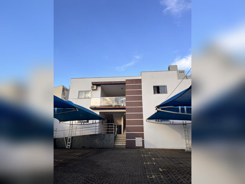 Apartamento à venda ZONA 07 com 52m² e 1 quarto por R$ 175.000 - img-7648.jpeg