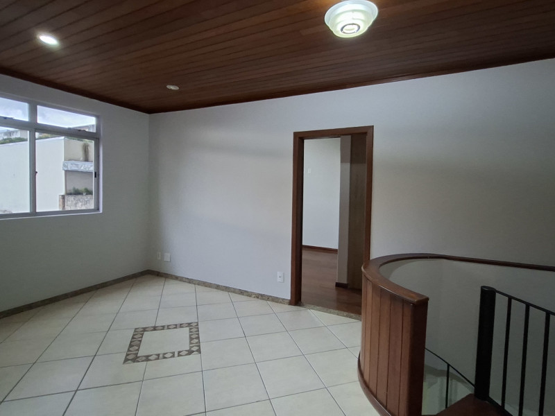 Cobertura à venda Graça com 231m² e 5 quartos por R$ 900.000 - img-7761.jpeg