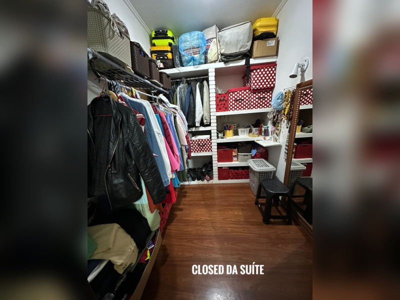 Casa de condomínio à venda São Fernando Residencia com 268m² e 7 quartos por R$ 1.250.000 - f7-closet-suite.jpeg