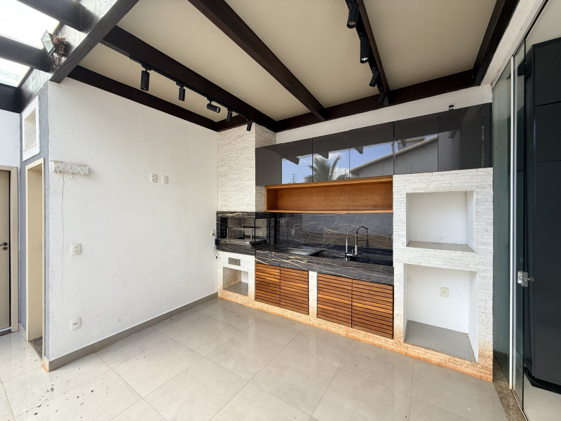 Casa à venda Novo Mundo com 170m² e 4 quartos por R$ 820.000 - img-9102.jpeg