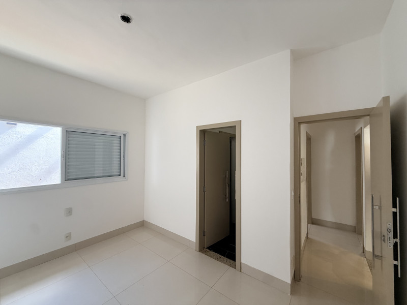 Casa à venda Novo Mundo com 170m² e 4 quartos por R$ 820.000 - img-9115.jpeg