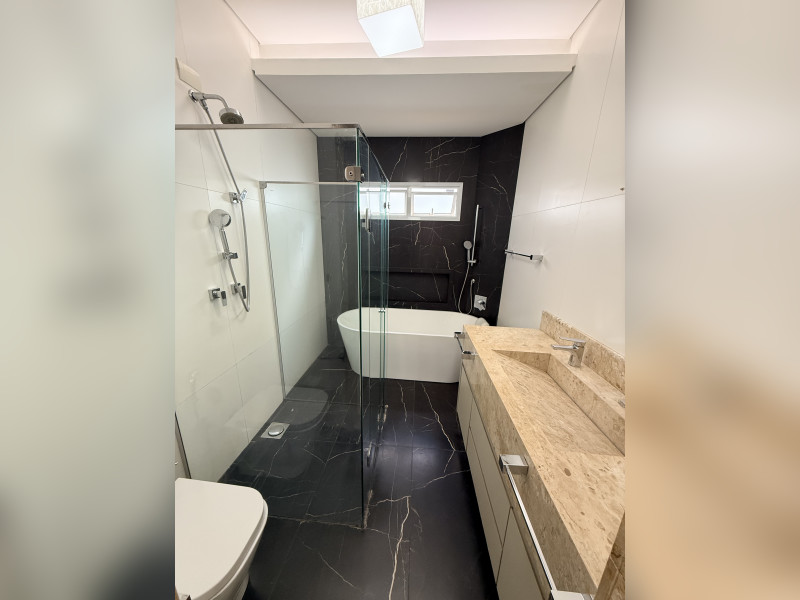 Casa à venda Novo Mundo com 170m² e 4 quartos por R$ 820.000 - img-9136.jpeg