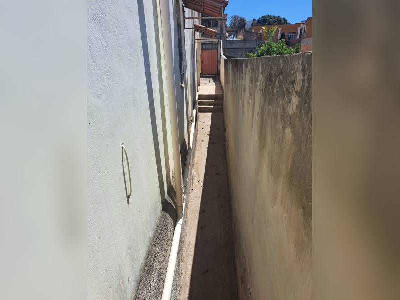 Casa de condomínio à venda Jardim das Alterosas - 2ª Seção com 240m² e 5 quartos por R$ 700.000 - 1000628573.jpg