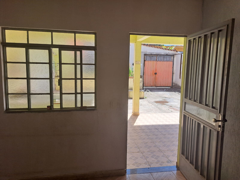 Casa de condomínio à venda Jardim das Alterosas - 2ª Seção com 240m² e 5 quartos por R$ 700.000 - 1000628591.jpg