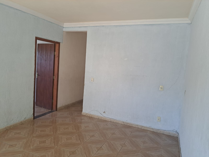 Casa de condomínio à venda Jardim das Alterosas - 2ª Seção com 240m² e 5 quartos por R$ 700.000 - 1000628592.jpg