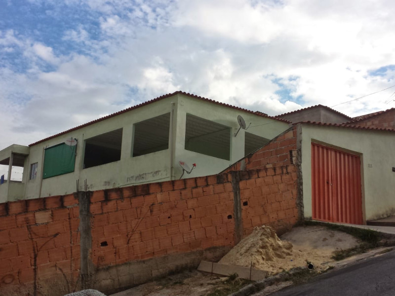 Casa de condomínio à venda Jardim das Alterosas - 2ª Seção com 240m² e 5 quartos por R$ 700.000 - 1000628655.jpg