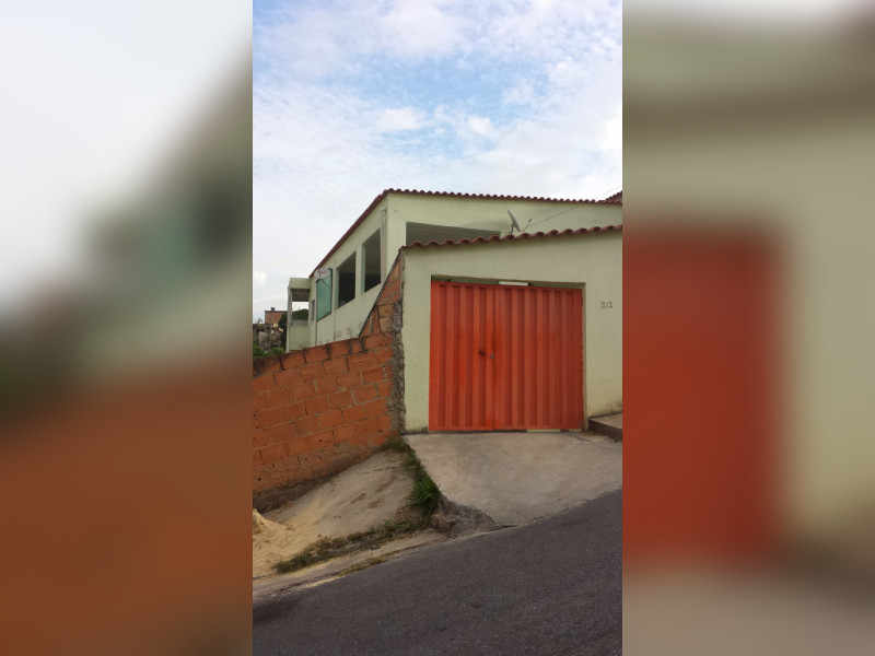 Casa de condomínio à venda Jardim das Alterosas - 2ª Seção com 240m² e 5 quartos por R$ 700.000 - 1000628657.jpg