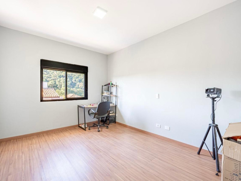 imóvel com 317m² - Alphaville - Santana de Parnaiba