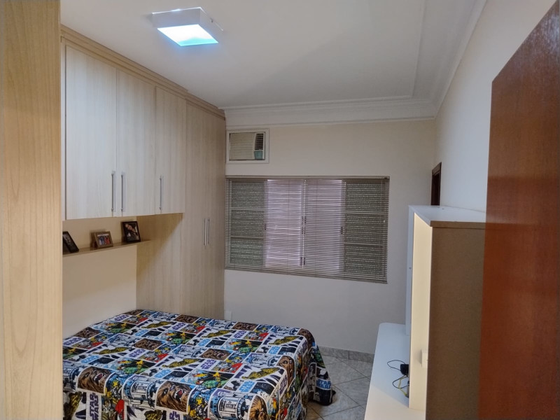 Casa à venda Ribeirânia com 300m² e 5 quartos por R$ 1.047.000 - whatsapp-image-2026-03-31-at-205715-3.jpeg