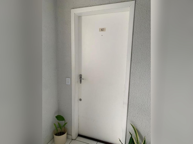 Apartamento à venda Jardim Iririú com 53m² e 2 quartos por R$ 185.000 - 9cf58c1d0dbd083f453a4aa80a2db7a3.jpg
